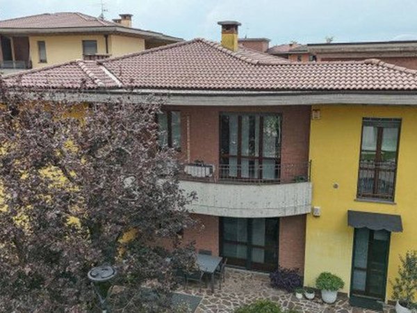 appartamento in vendita a Brembate