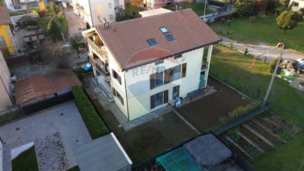 appartamento in vendita a Brembate di Sopra