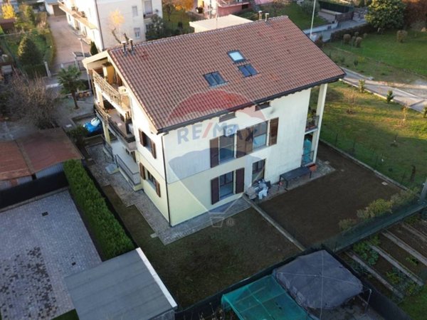 appartamento in vendita a Brembate di Sopra