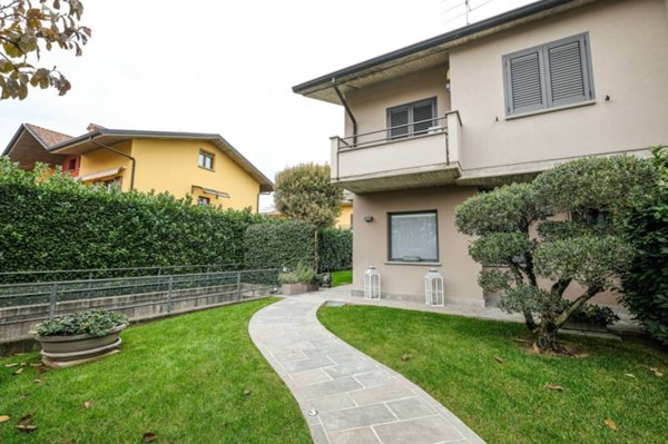 casa indipendente in vendita a Brembate di Sopra