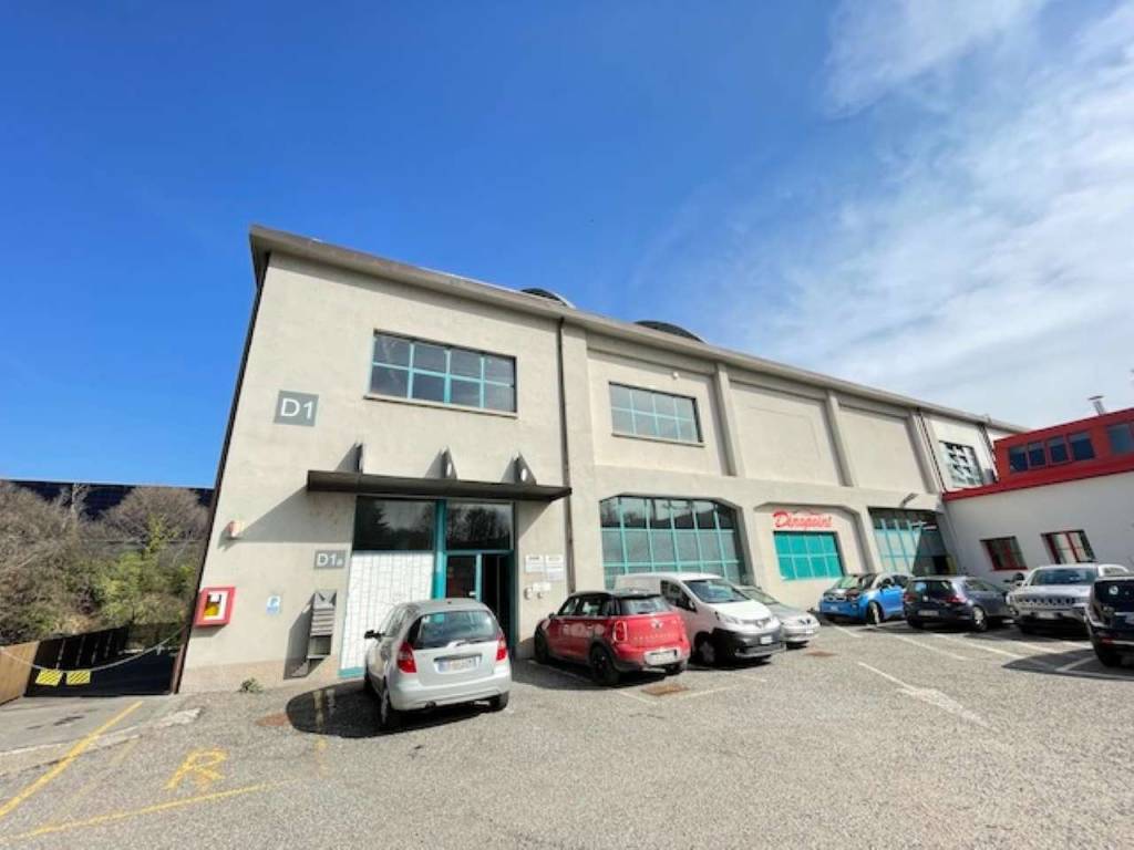ufficio in vendita a Brembate di Sopra
