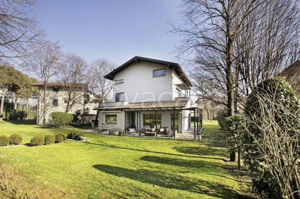 casa indipendente in vendita a Brembate di Sopra