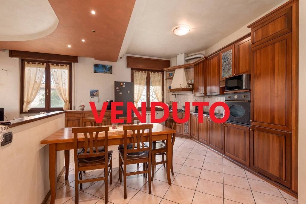 appartamento in vendita a Brembate di Sopra