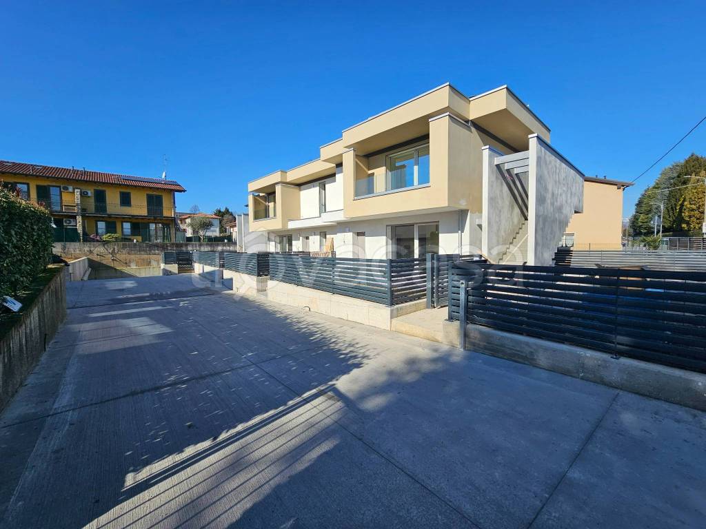appartamento in vendita a Brembate di Sopra