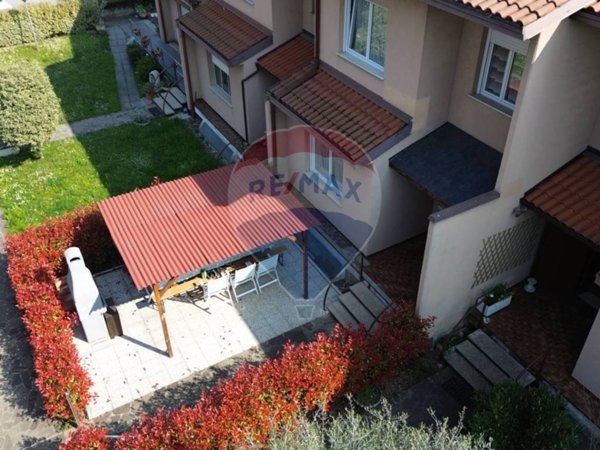 casa indipendente in vendita a Brembate di Sopra