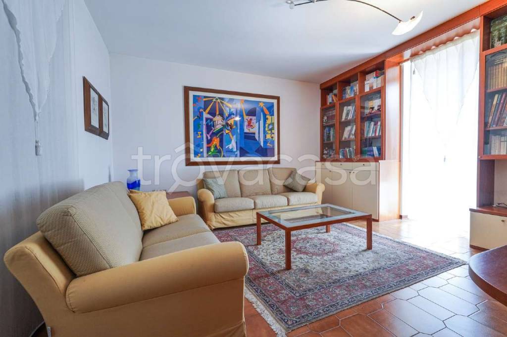 casa indipendente in vendita a Brembate di Sopra