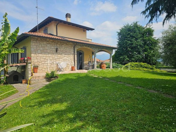 casa indipendente in vendita a Brembate di Sopra