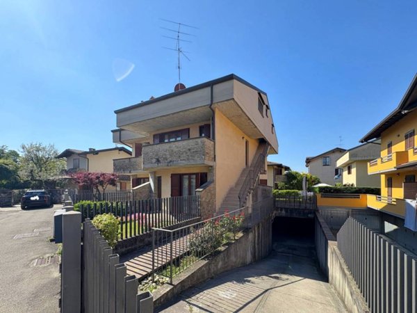 appartamento in vendita a Brembate di Sopra