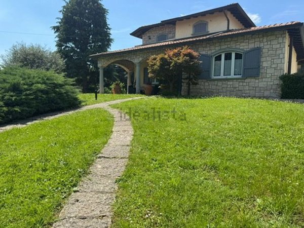 casa indipendente in vendita a Brembate di Sopra