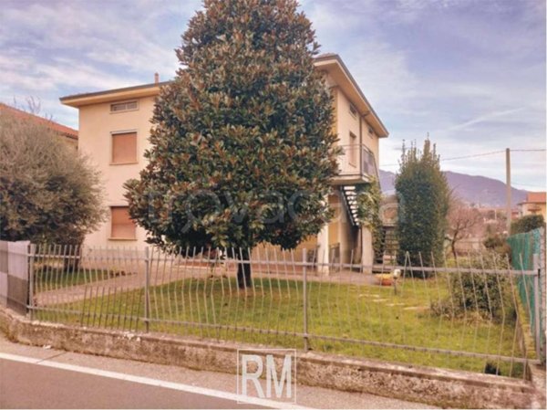 casa indipendente in vendita a Brembate di Sopra