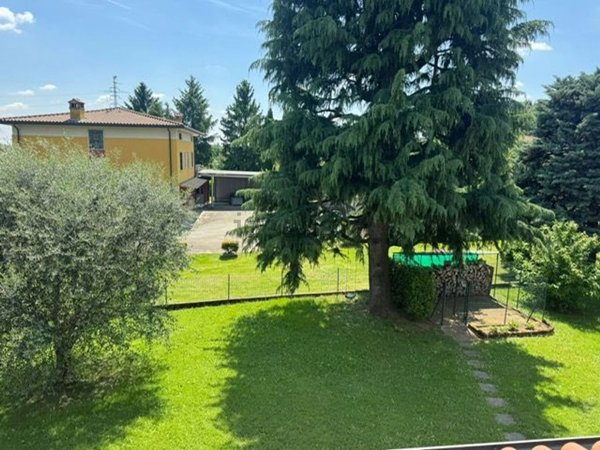 casa indipendente in vendita a Brembate di Sopra