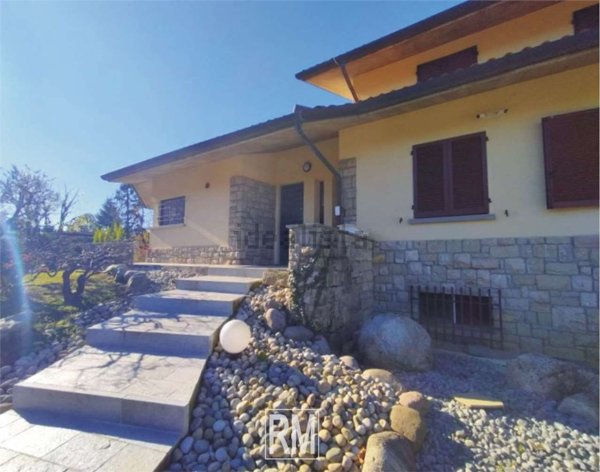 casa indipendente in vendita a Brembate di Sopra