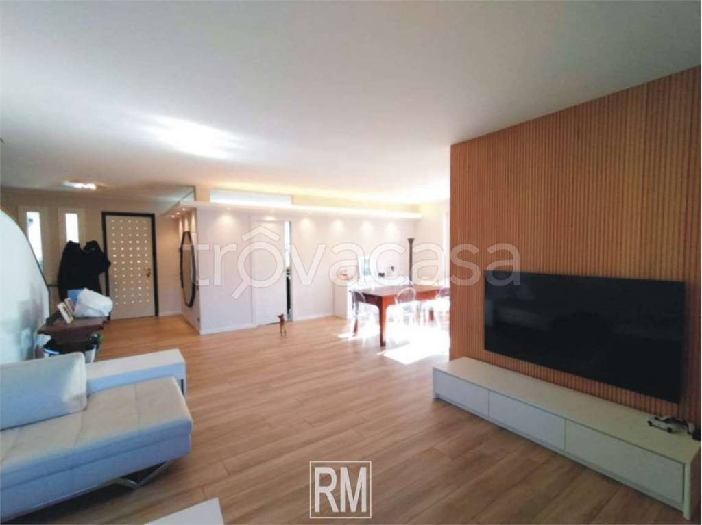 casa indipendente in vendita a Brembate di Sopra