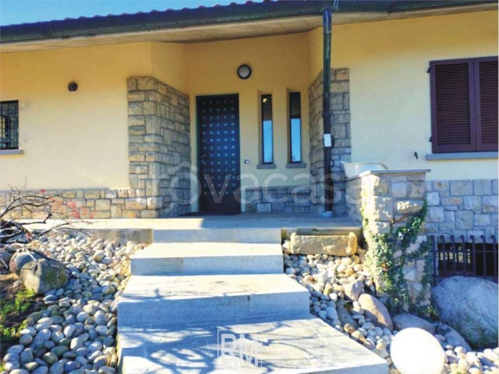 casa indipendente in vendita a Brembate di Sopra