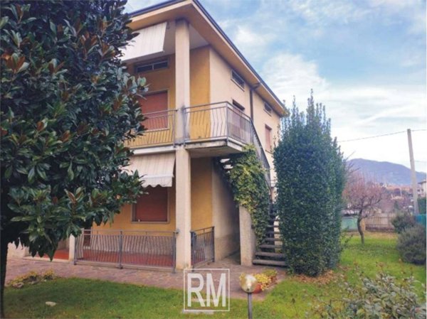 casa indipendente in vendita a Brembate di Sopra