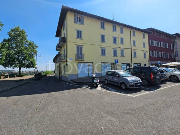 casa indipendente in vendita a Brembate di Sopra