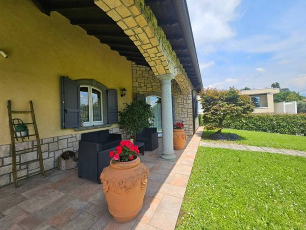 casa indipendente in vendita a Brembate di Sopra