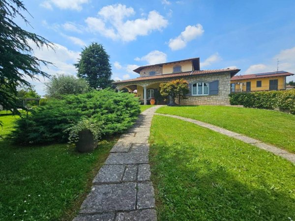 casa indipendente in vendita a Brembate di Sopra