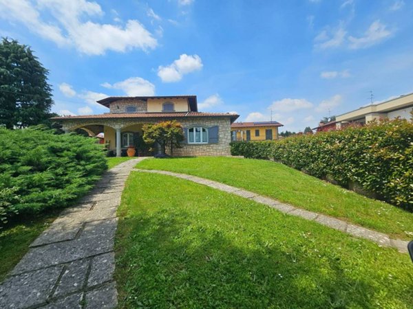 casa indipendente in vendita a Brembate di Sopra