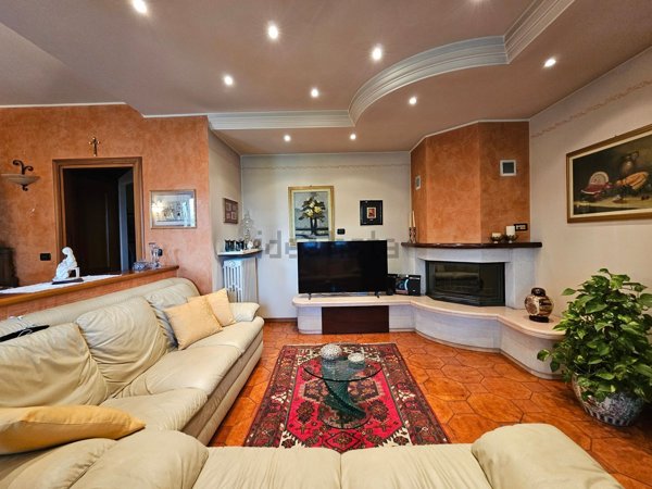 casa indipendente in vendita a Brembate di Sopra