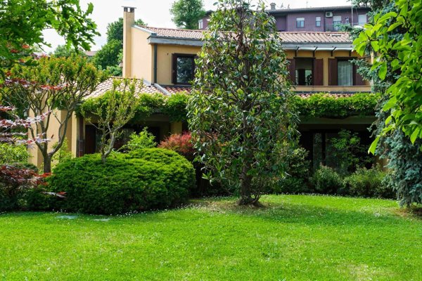 casa indipendente in vendita a Brembate di Sopra