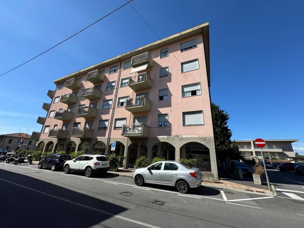 appartamento in vendita a Brembate di Sopra