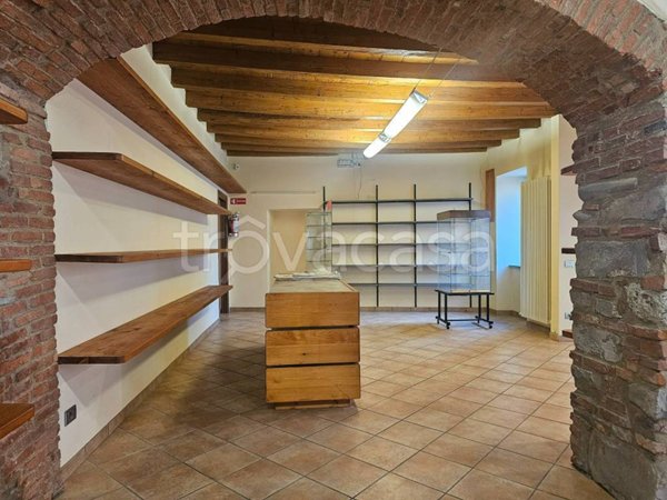 negozio in vendita a Brembate di Sopra