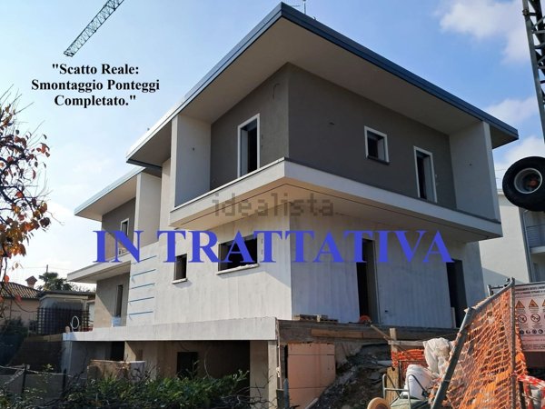casa indipendente in vendita a Brembate di Sopra