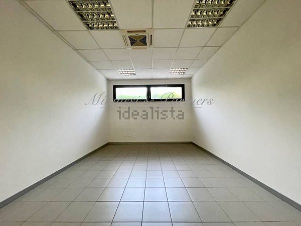 ufficio in vendita a Brembate di Sopra