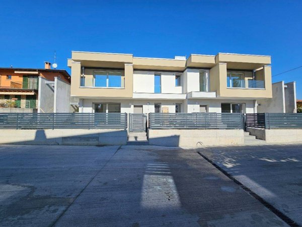 appartamento in vendita a Brembate di Sopra