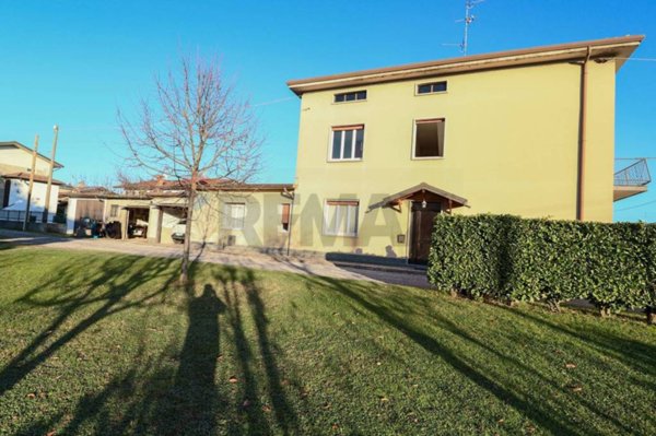 casa indipendente in vendita a Brembate di Sopra