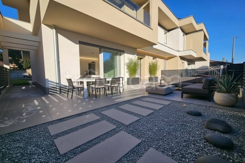 appartamento in vendita a Brembate di Sopra