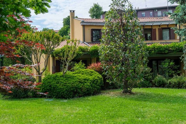 casa indipendente in vendita a Brembate di Sopra