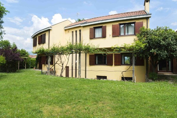 appartamento in vendita a Brembate di Sopra