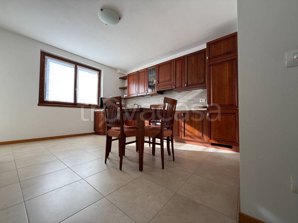 appartamento in vendita a Brembate di Sopra