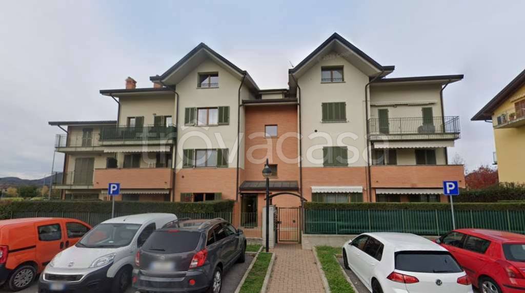 appartamento in vendita a Brembate di Sopra