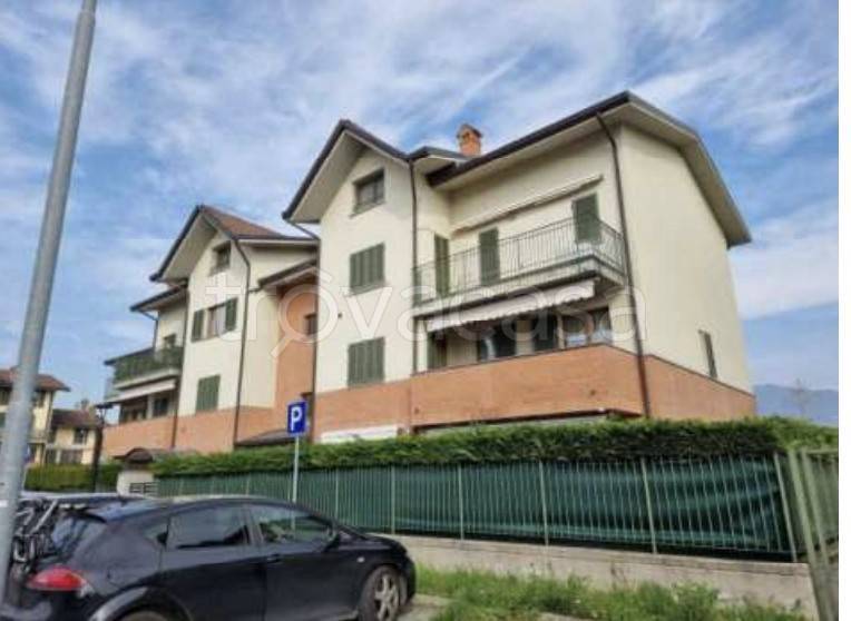 appartamento in vendita a Brembate di Sopra