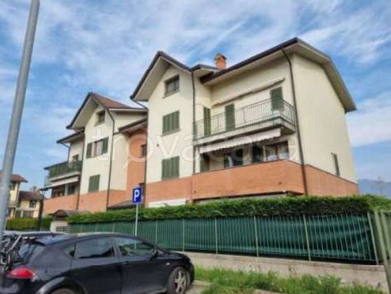 appartamento in vendita a Brembate di Sopra