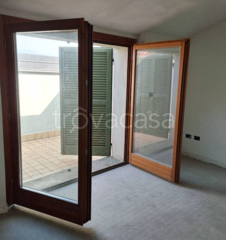 appartamento in vendita a Brembate di Sopra