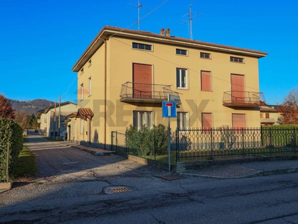 casa indipendente in vendita a Brembate di Sopra