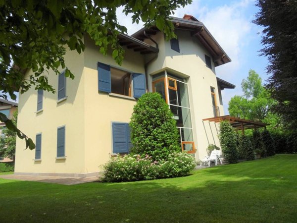 casa indipendente in vendita a Brembate di Sopra