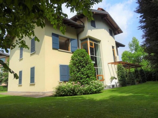 casa indipendente in vendita a Brembate di Sopra