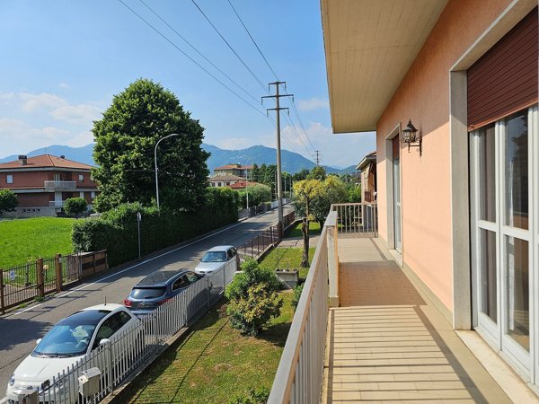 casa indipendente in vendita a Brembate di Sopra