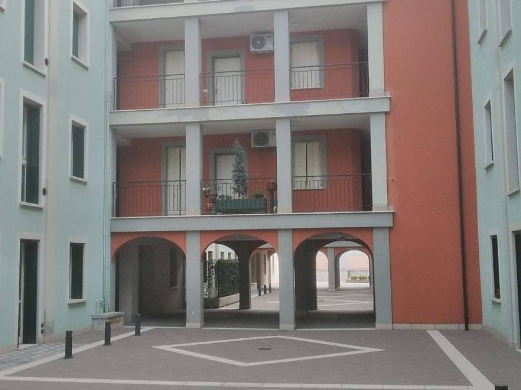 appartamento in vendita a Brembate di Sopra