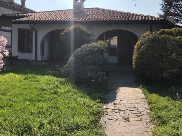 casa indipendente in vendita a Brignano Gera d'Adda