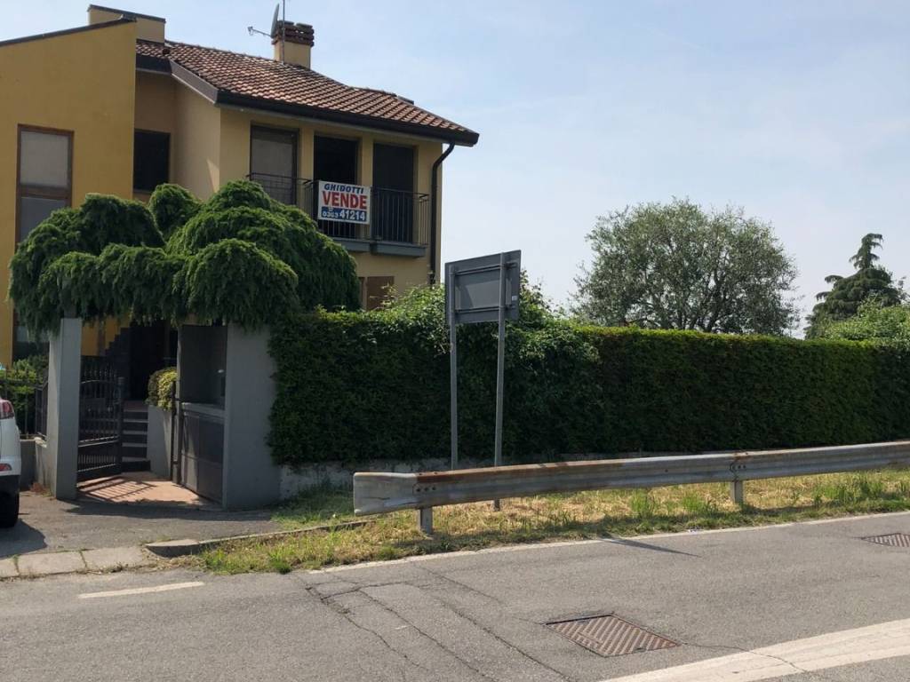 casa indipendente in vendita a Brignano Gera d'Adda