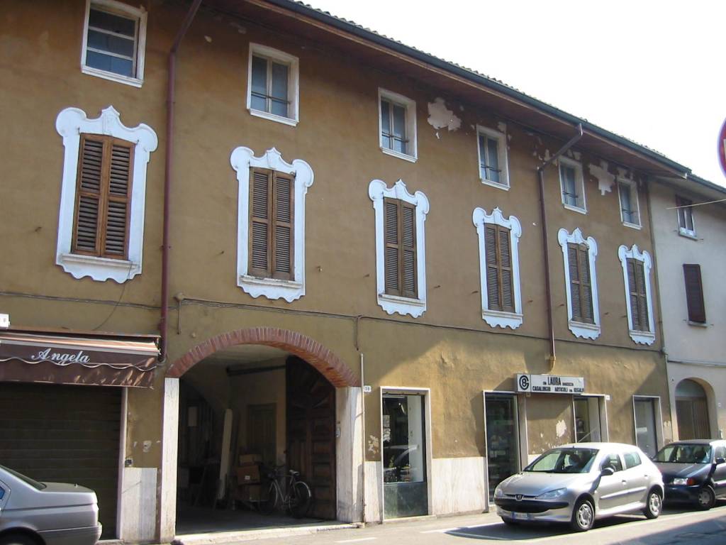intera palazzina in vendita a Brignano Gera d'Adda