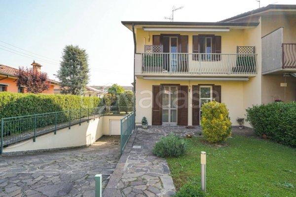 casa indipendente in vendita a Brignano Gera d'Adda