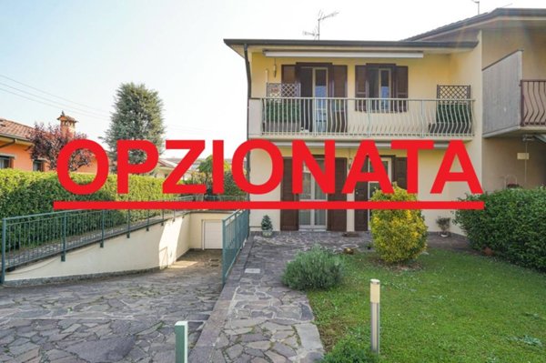 casa indipendente in vendita a Brignano Gera d'Adda