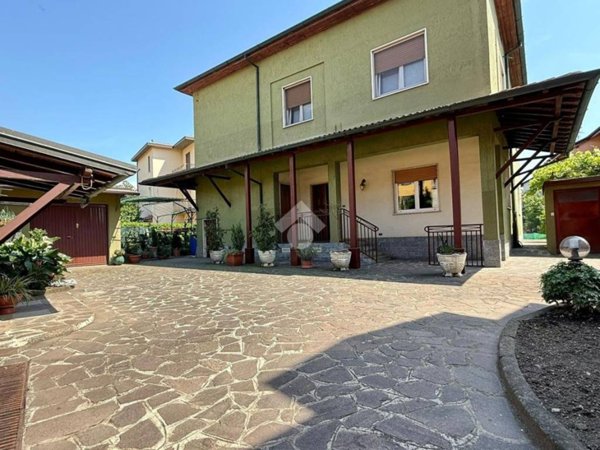 appartamento in vendita a Brignano Gera d'Adda